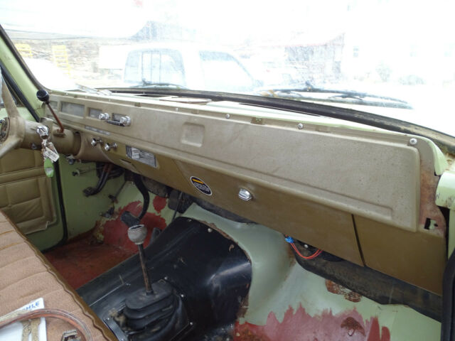 1975 International Harvester 200 Deluxe - photo 9