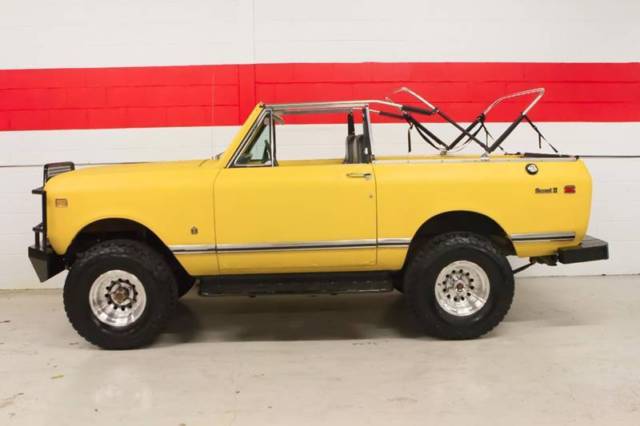 1975 International Scout Automatic 4X4 V8 5.7L Gasoline 1975 International Harvester Scout II