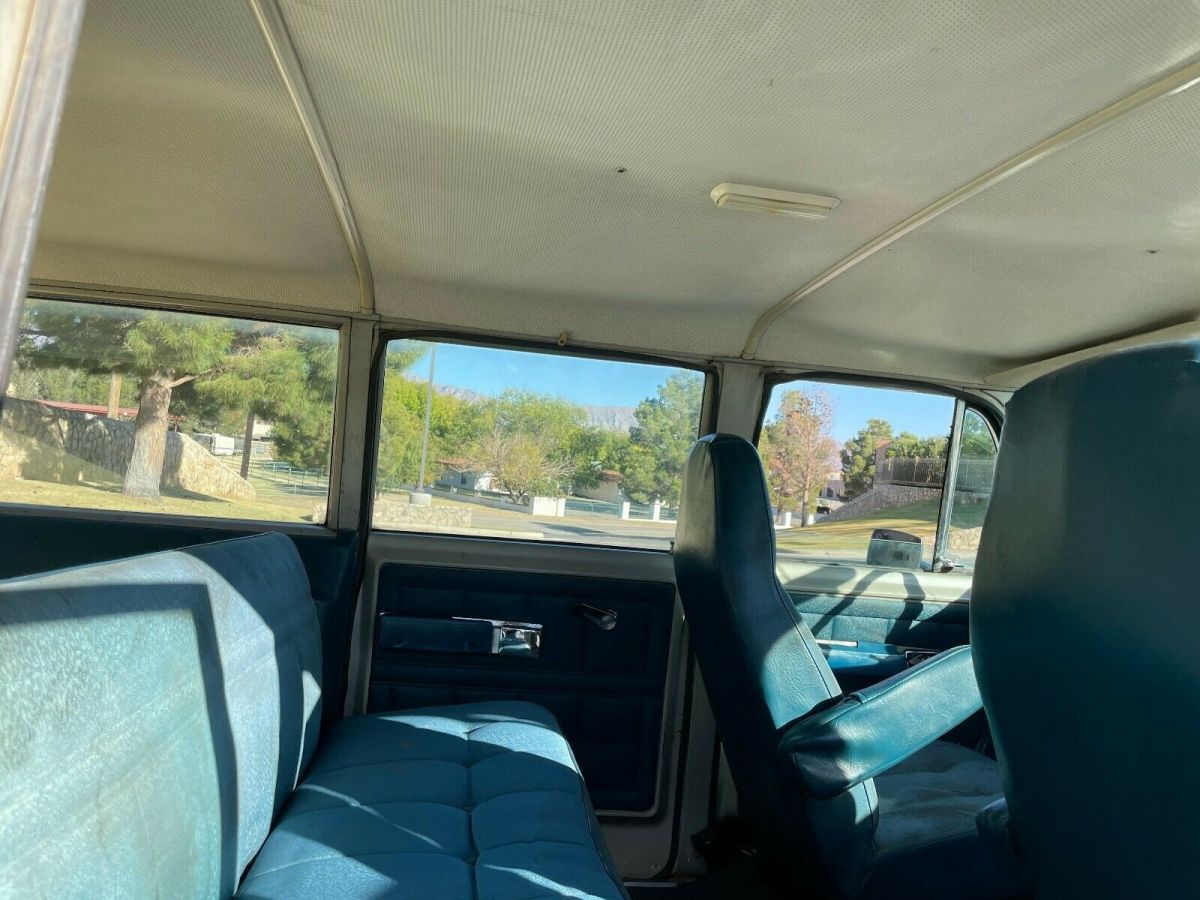 1975 International Harvester Travelall - photo 10