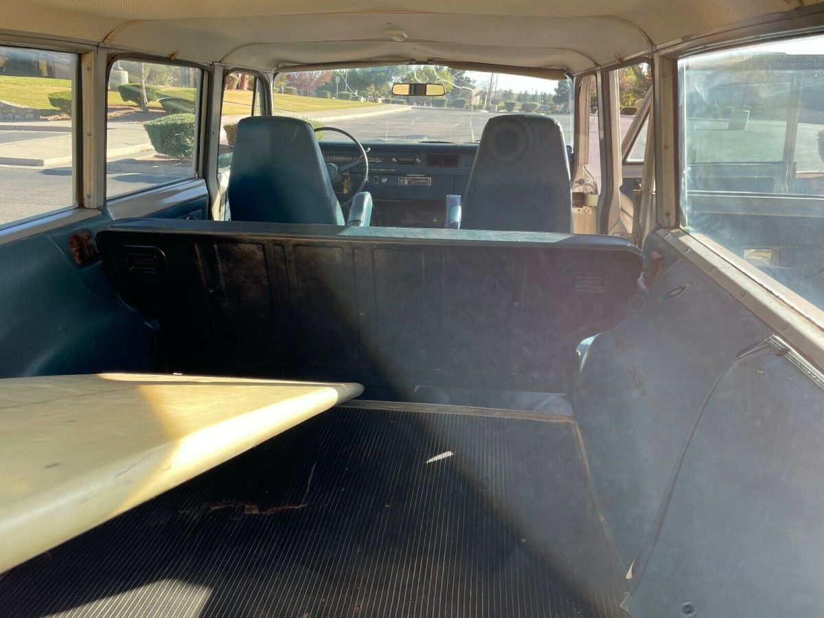 1975 International Harvester Travelall - photo 13