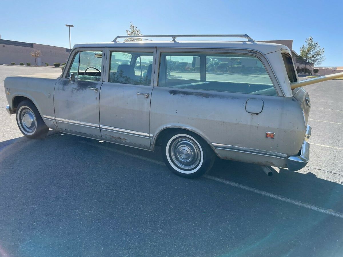 1975 International Harvester Travelall - photo 4