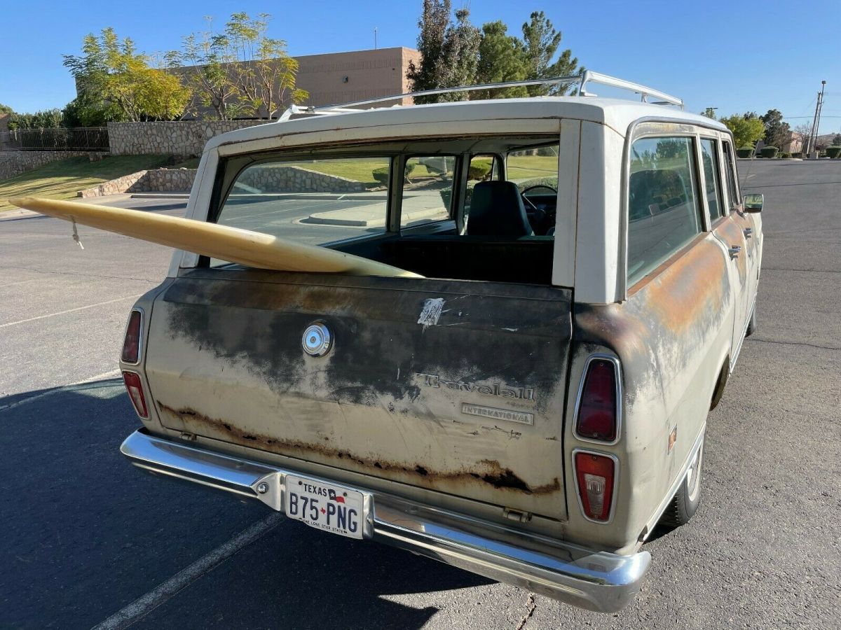 1975 International Harvester Travelall - photo 8