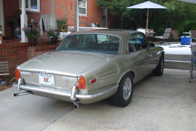 1975 Jaguar XJ - photo 9
