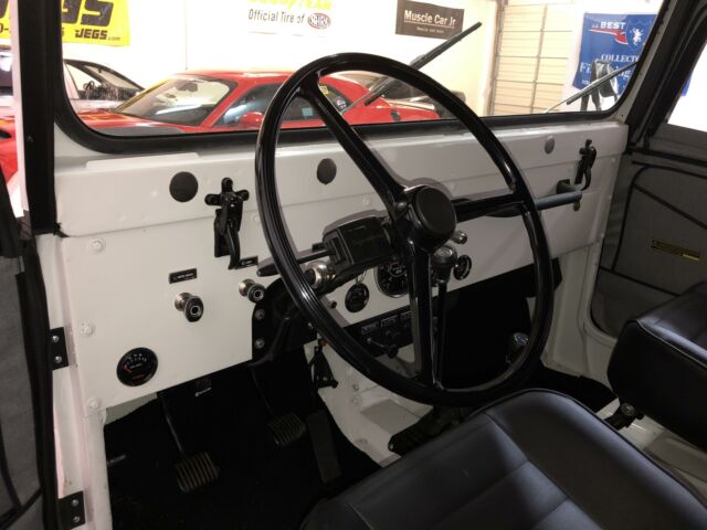 1975 Jeep CJ 5 4.0L High Output Worldwide Shipping! - photo 11