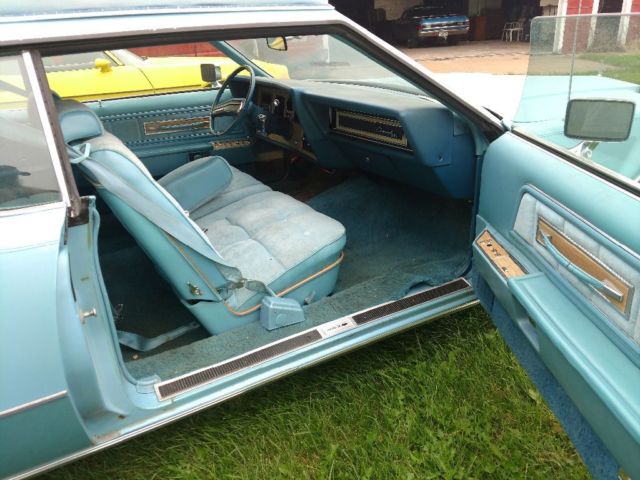 1975 Lincoln Continental - photo 7