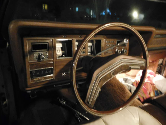1975 Lincoln Continental Base Hardtop 2-Door - photo 4