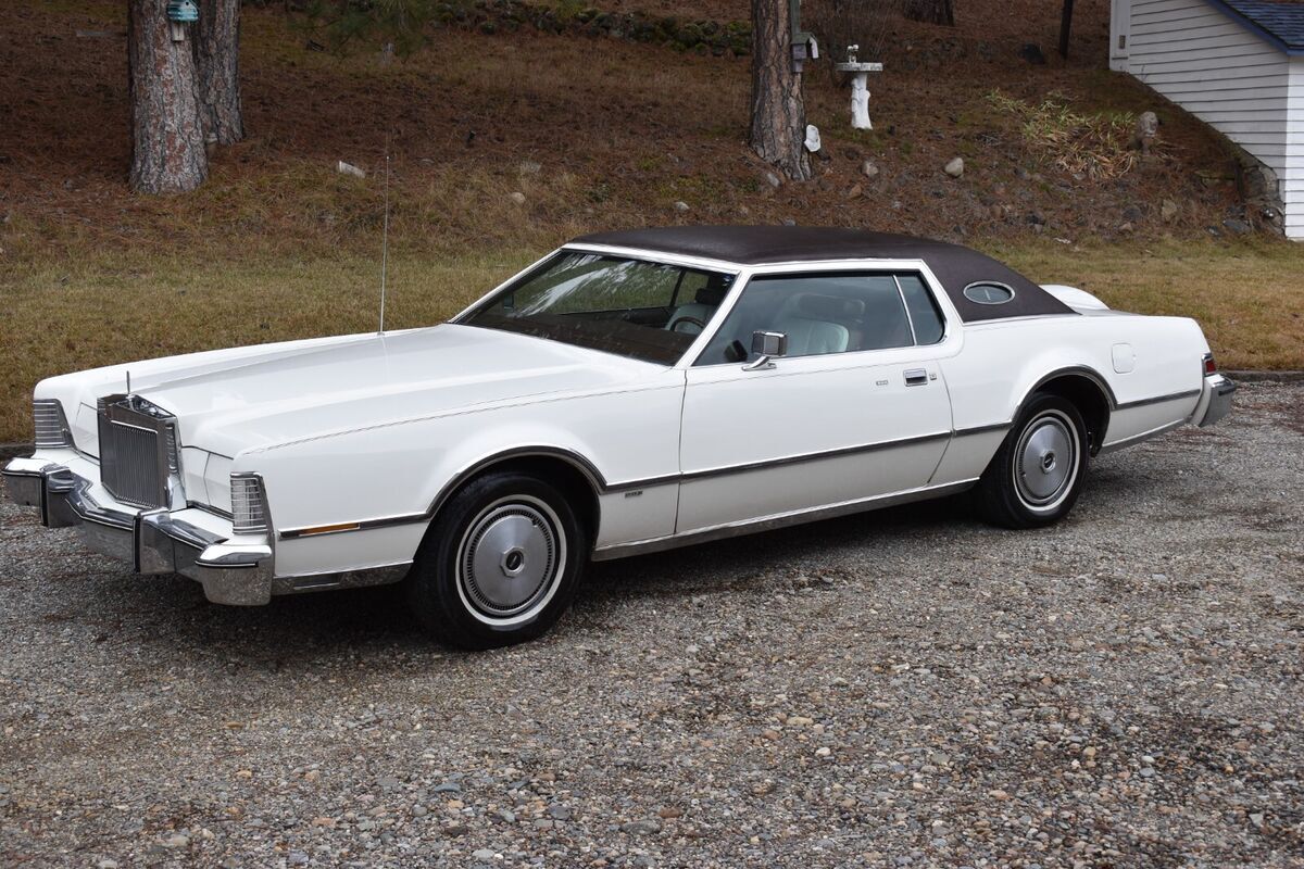 1975 Lincoln Continental - photo 11