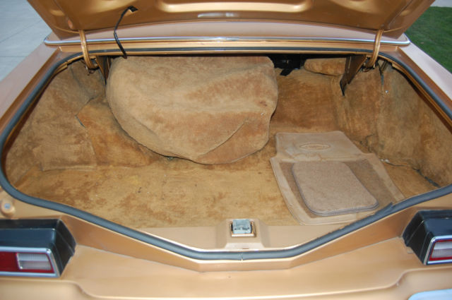 1975 Lincoln Continental - photo 7