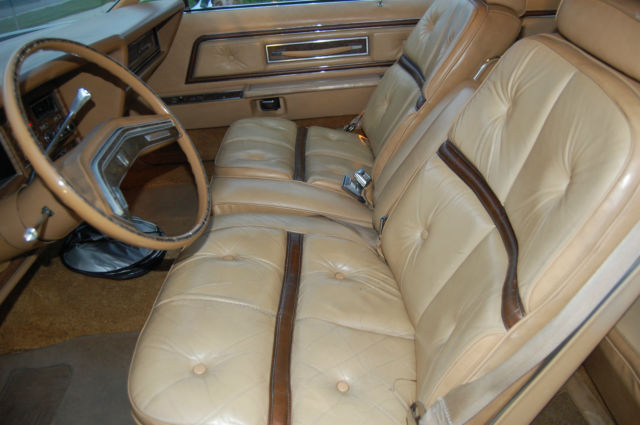 1975 Lincoln Continental - photo 9