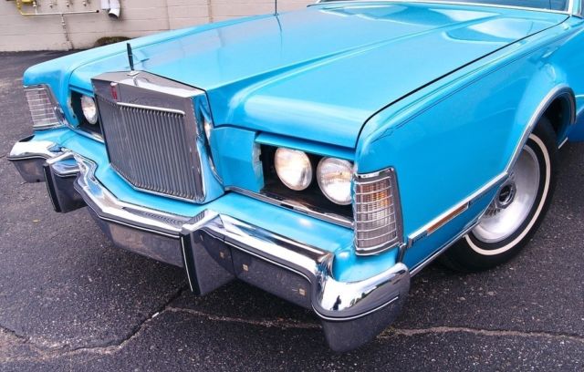 1975 Lincoln Continental Mark IV - Blue Diamond Luxury Group Edition - photo 10
