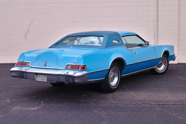 1975 Lincoln Continental Mark IV - Blue Diamond Luxury Group Edition - photo 4