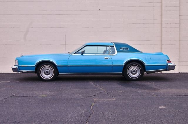 1975 Lincoln Continental Mark IV - Blue Diamond Luxury Group Edition - photo 5