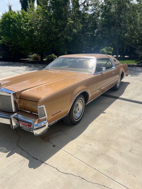 1975 Lincoln Continental Gold Edition - photo 3