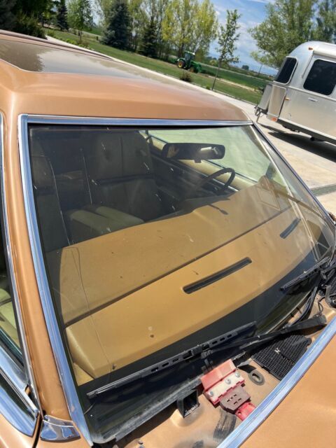 1975 Lincoln Continental Gold Edition - photo 4