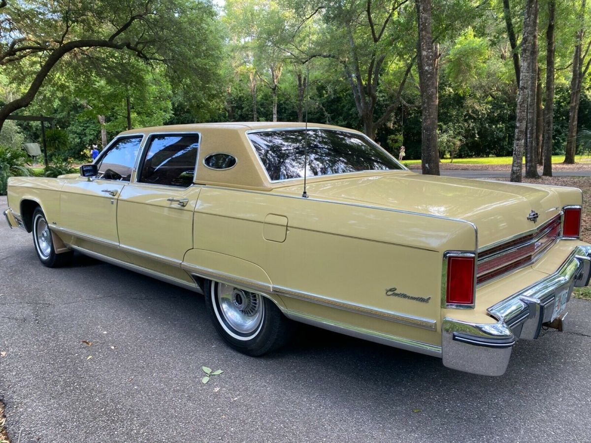 1975 Lincoln Continental - photo 11