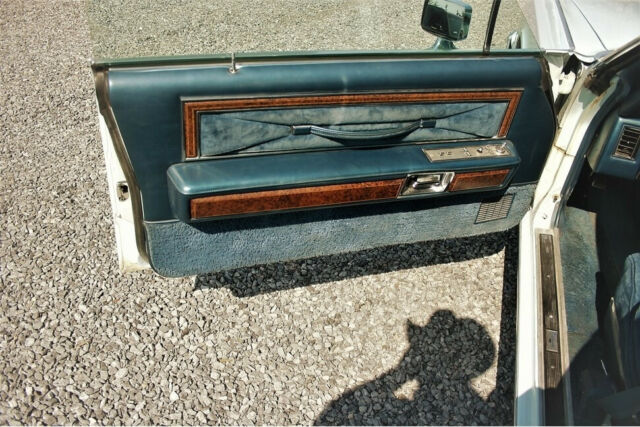 1975 Lincoln Continental Town Car Coupe Show Car - photo 2