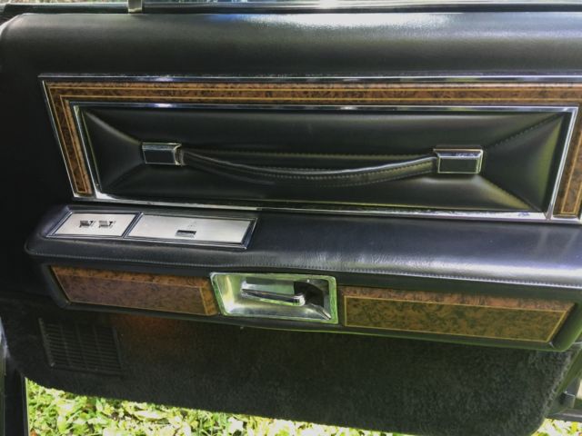 1975 Lincoln Continental - photo 10