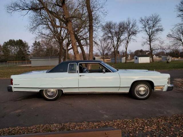 1975 Lincoln Continental Town Coupe' - photo 7