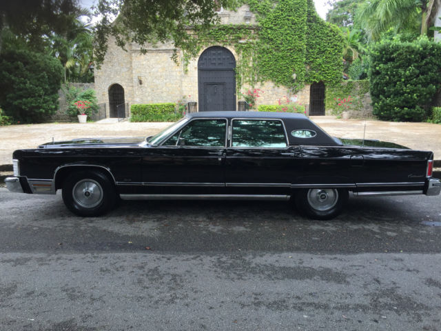 1975 Lincoln Continental Town Car - photo 2