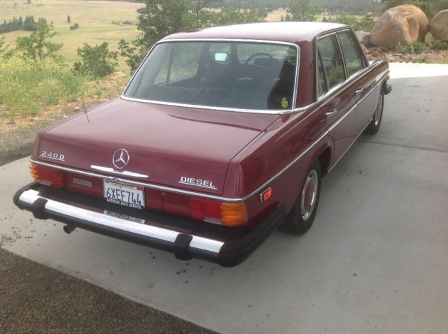 1975 Mercedes-Benz 200-Series - photo 3