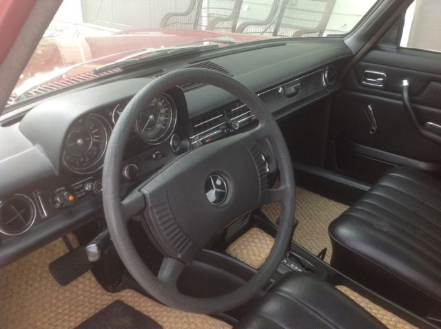 1975 Mercedes-Benz 200-Series - photo 6