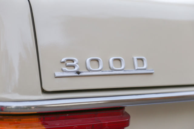 1975 Mercedes-Benz 300-Series Collectible W115.114 Washington State Diesel - photo 12