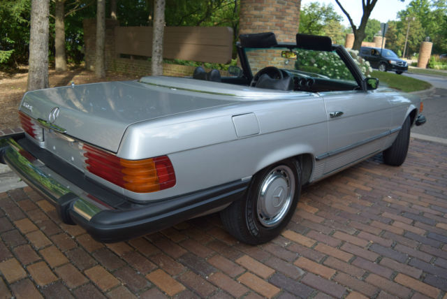 1975 Mercedes-Benz SL-Class CONVERTIBLE (SOFT AND HARD TOP)EDITION - photo 4