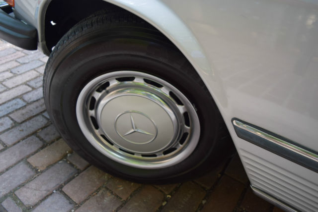 1975 Mercedes-Benz SL-Class CONVERTIBLE (SOFT AND HARD TOP)EDITION - photo 9