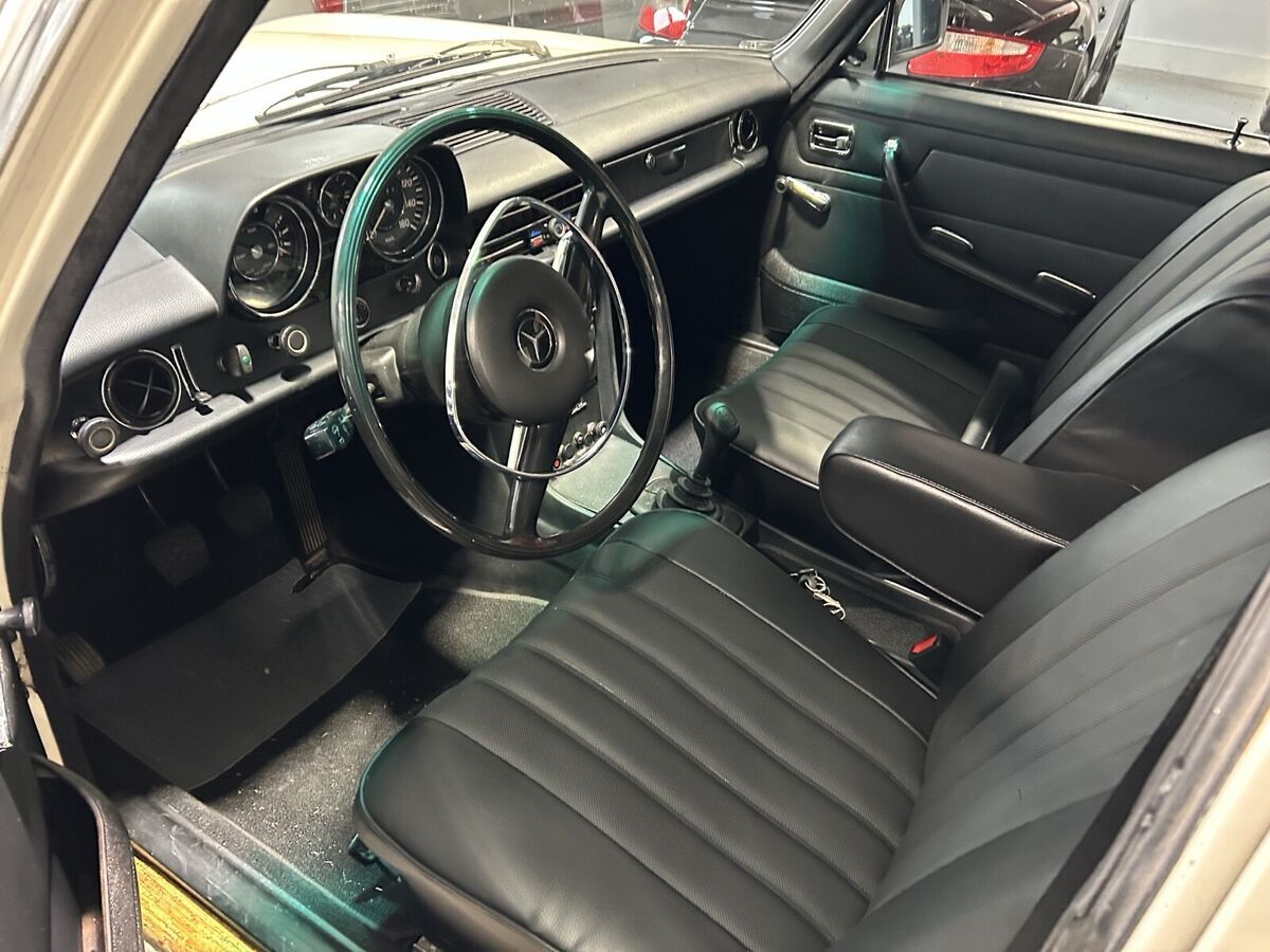 1975 Mercedes-Benz 240 D euro - photo 5