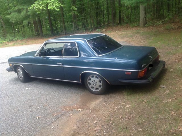 1975 Mercedes-Benz 200-Series Coupe - photo 5