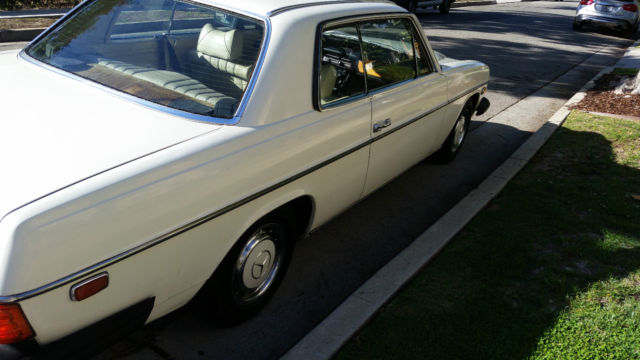 1975 Mercedes-Benz C-Class coupe - photo 11