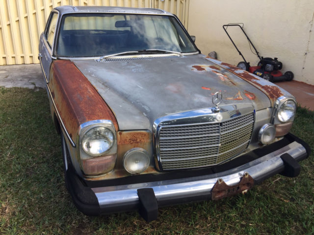 1975 Mercedes-Benz 200-Series 280C - photo 2