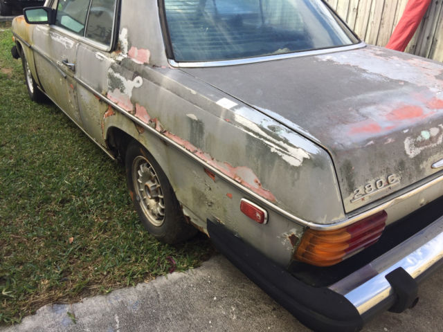 1975 Mercedes-Benz 200-Series 280C - photo 6
