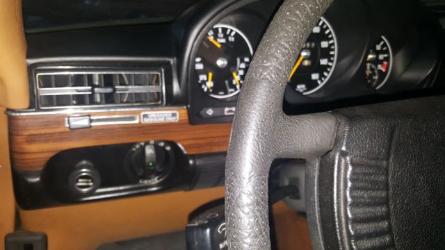 1975 Mercedes-Benz 200-Series W116 in DB 423 Dark Tobacco Brown w. 69k miles - photo 13