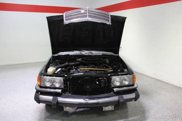 1975 Mercedes-Benz 200-Series - photo 5