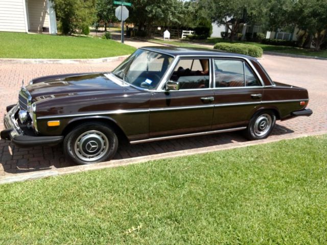 1975 Mercedes-Benz 300-Series - photo 6