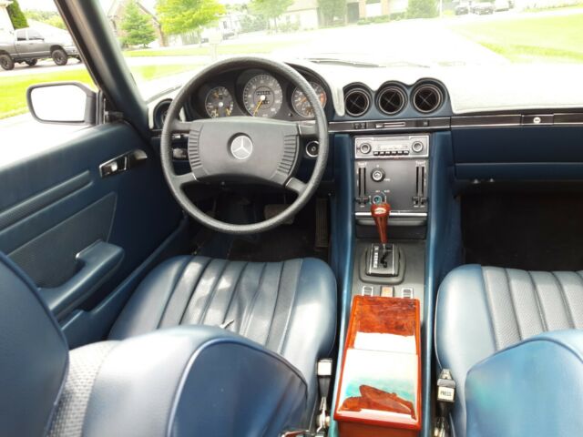 1975 Mercedes-Benz SL-Class 2-OWNER - NO RESERVE! - photo 5