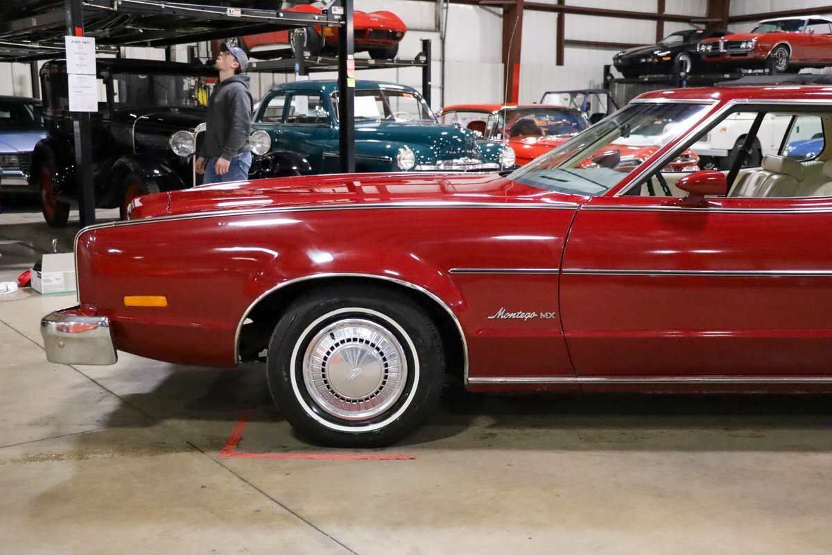 1975 Mercury Montego MX Brougham - photo 4
