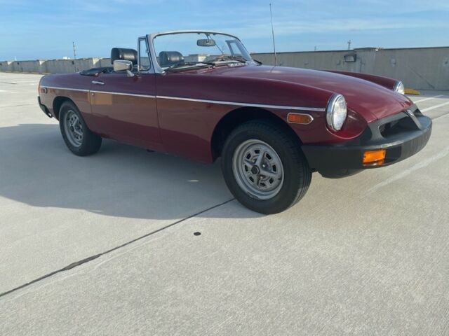 1975 MG MGB 2 door convertible - photo 3