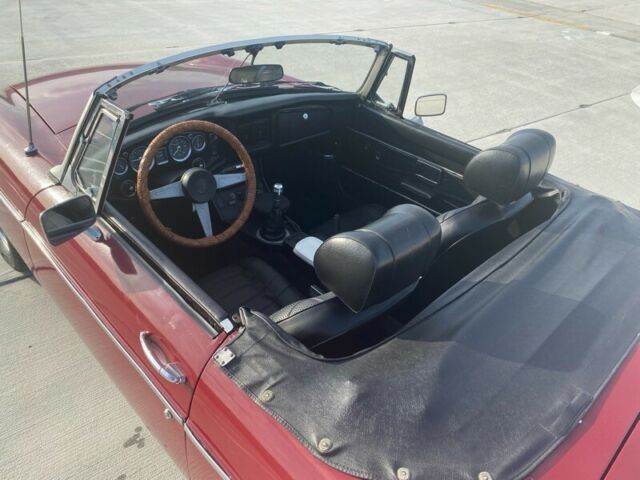 1975 MG MGB 2 door convertible - photo 9