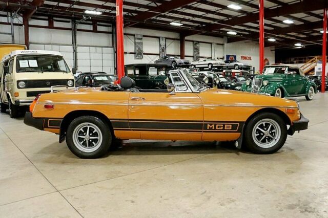 1975 MG MGB Convertible - photo 6