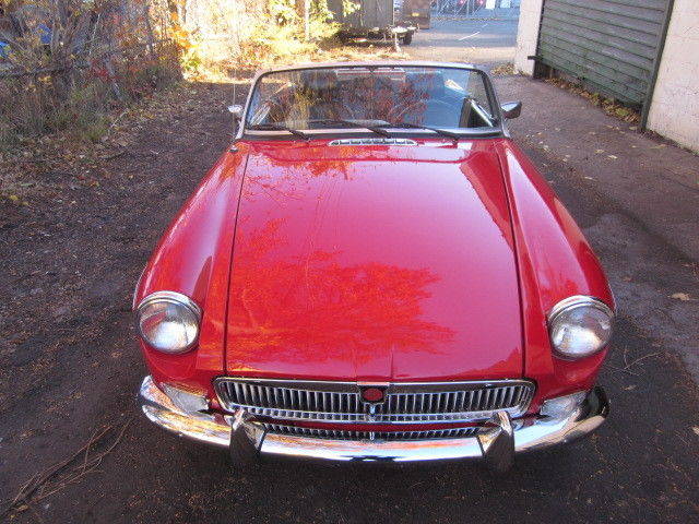1975 MG MGB - photo 3