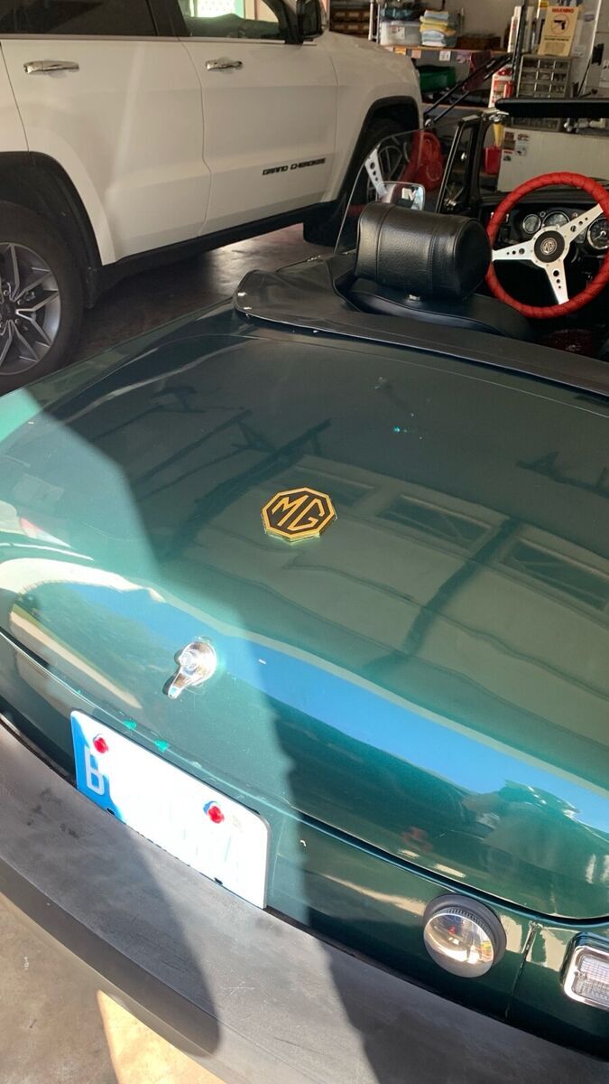 1975 MG MGB Gold Jubilee Roadster # 9 - photo 11