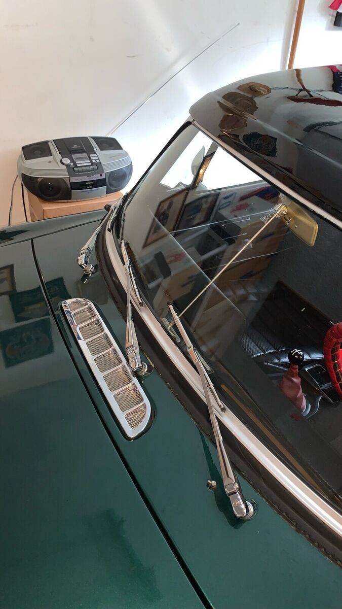 1975 MG MGB Gold Jubilee Roadster # 9 - photo 5