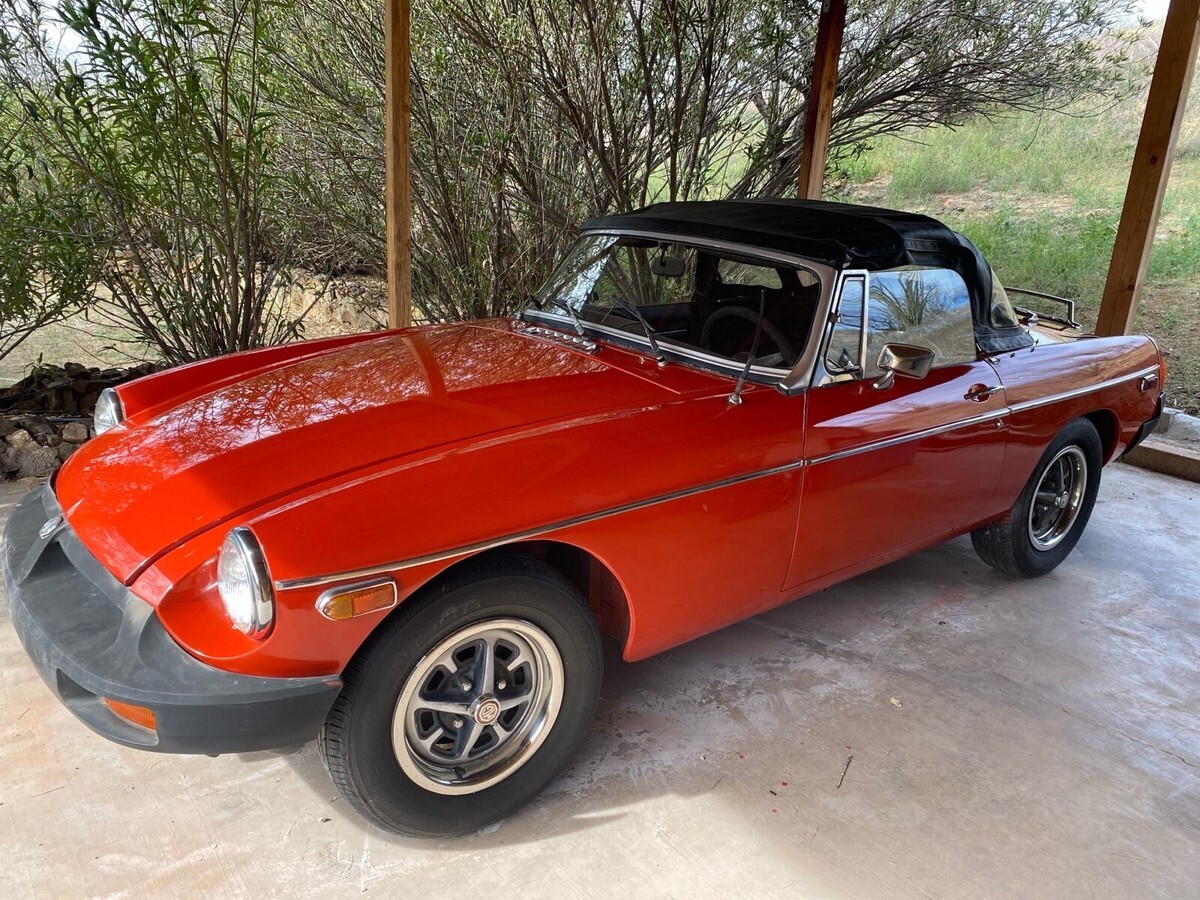 1975 MG MGB - photo 2