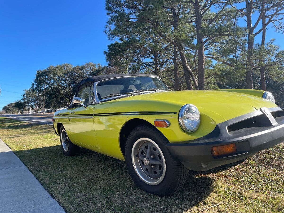 1975 MG MGB - photo 2