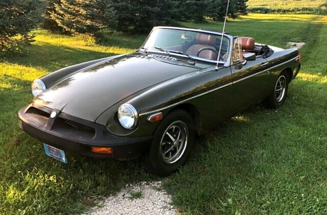 1975 MG MGB - photo 2