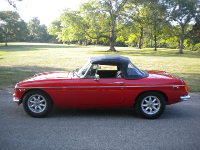 1975 MG MGB MK3 Roadster *NO RESERVE* *Last of the Chrome Bumpers* - photo 6