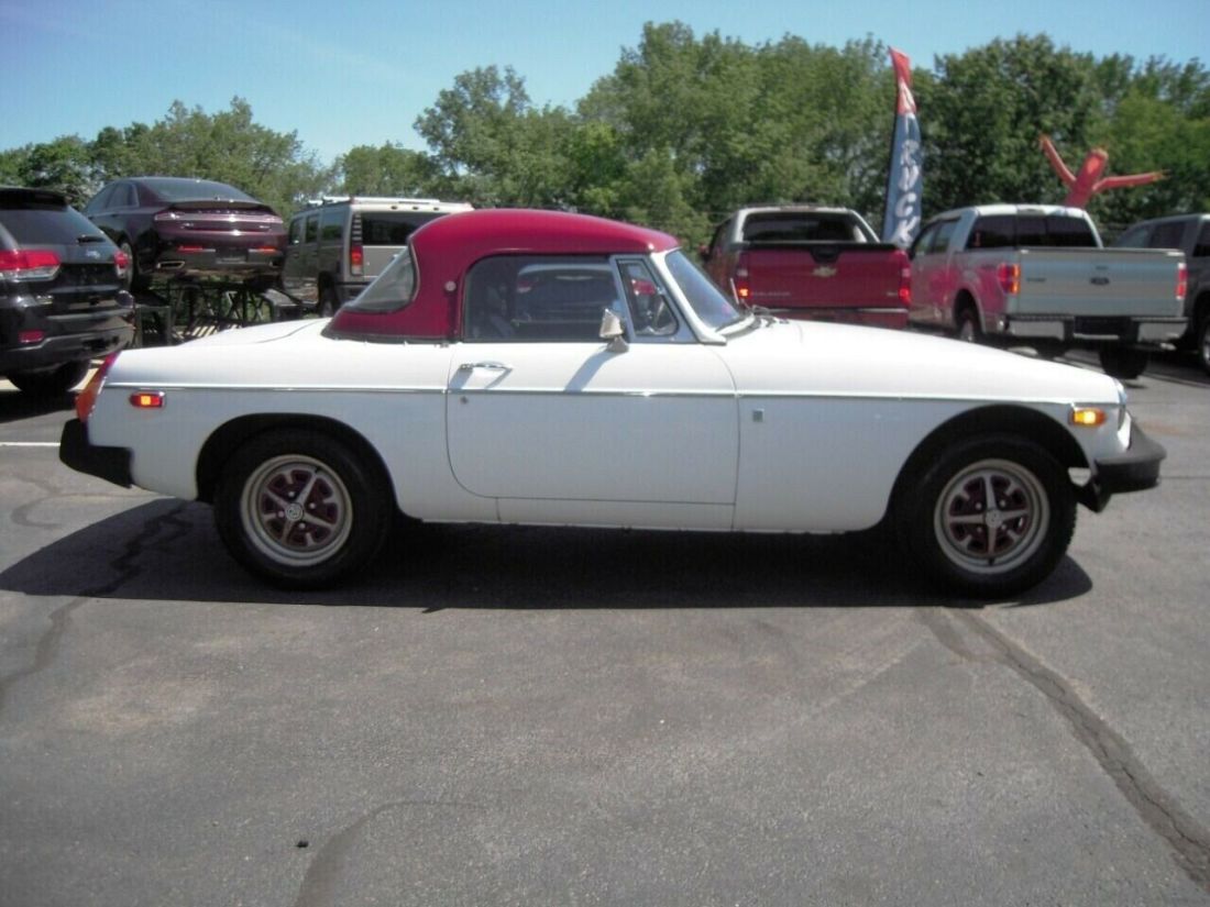 1975 MG MGB - photo 4