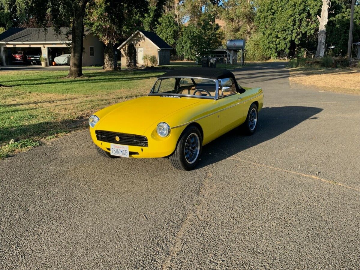1975 MG MGB - photo 3